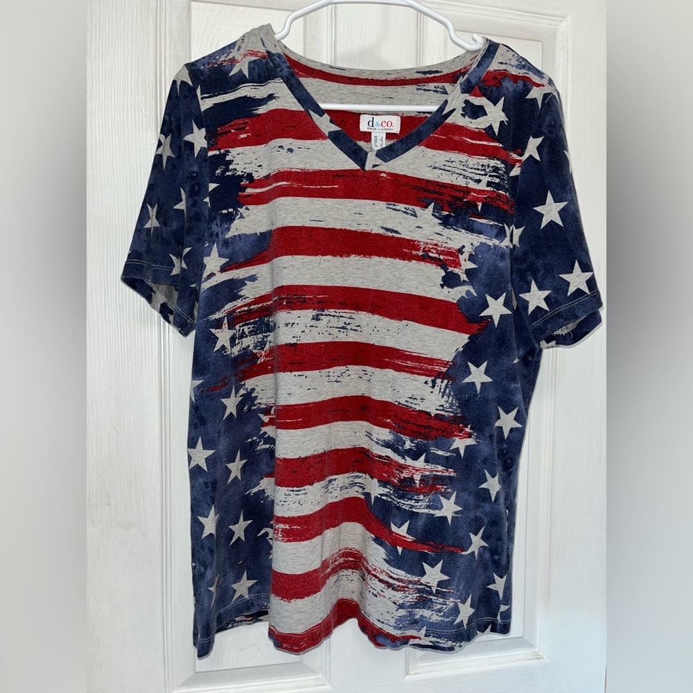 Vintage Men's Patriotic Red, White, and Blue Shirt